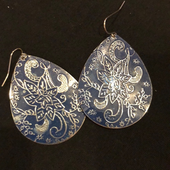 Fun earrings!!! - Picture 4 of 5